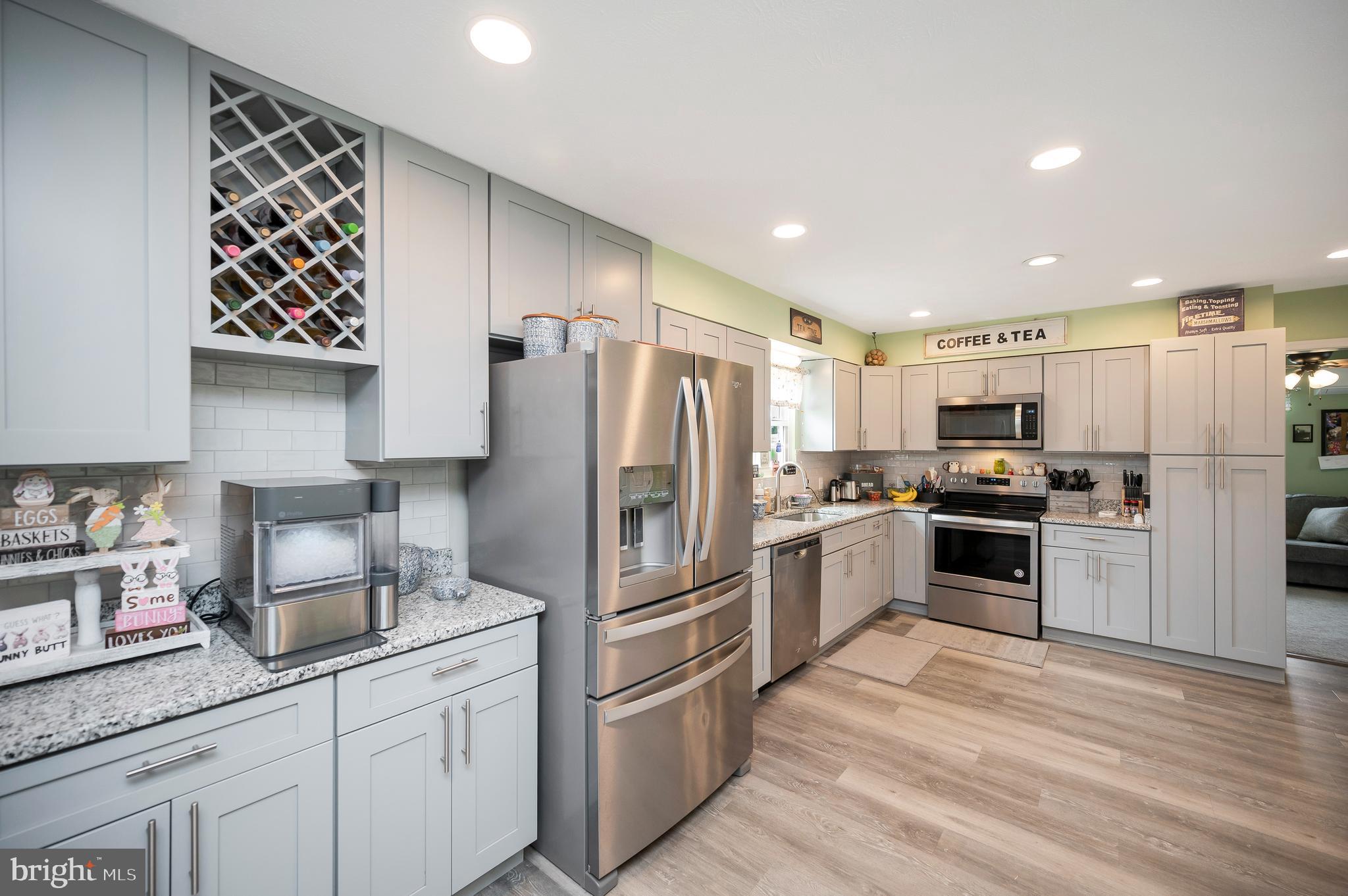 9504 QUAIL MEADOWS DRIVE