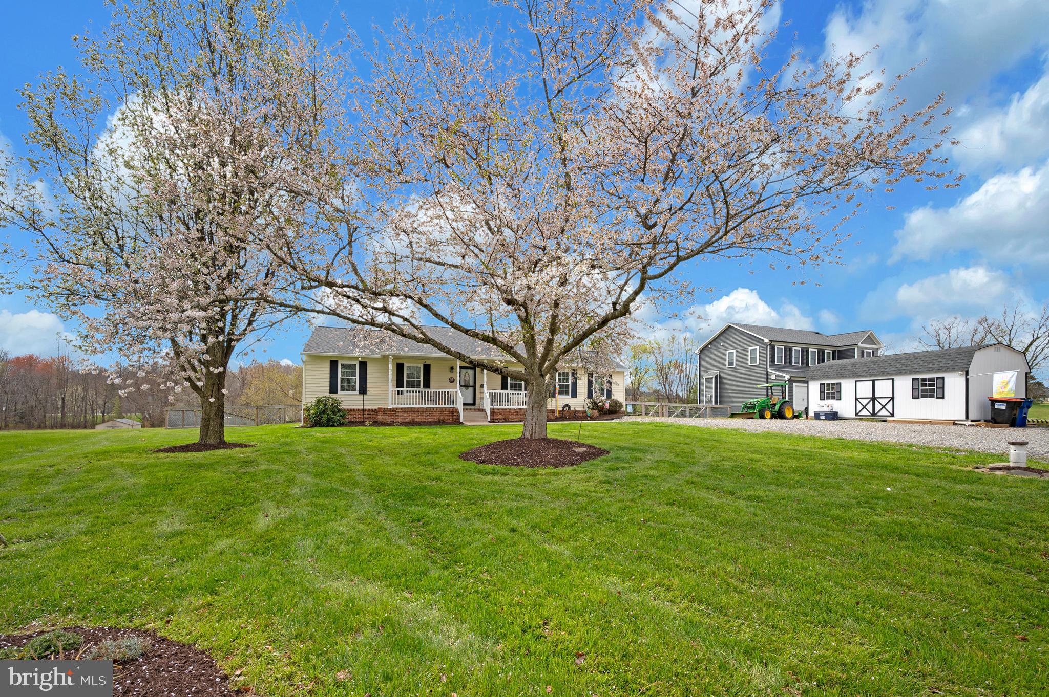 9504 QUAIL MEADOWS DRIVE