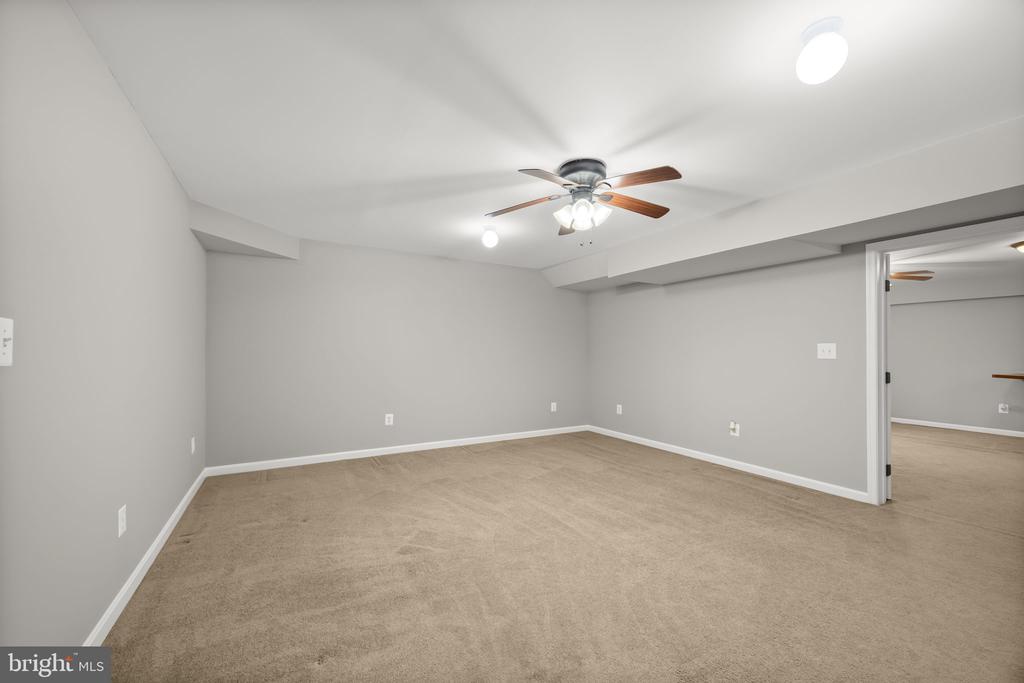 6657 LAWYERS ROAD