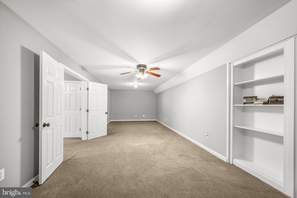 6657 LAWYERS ROAD