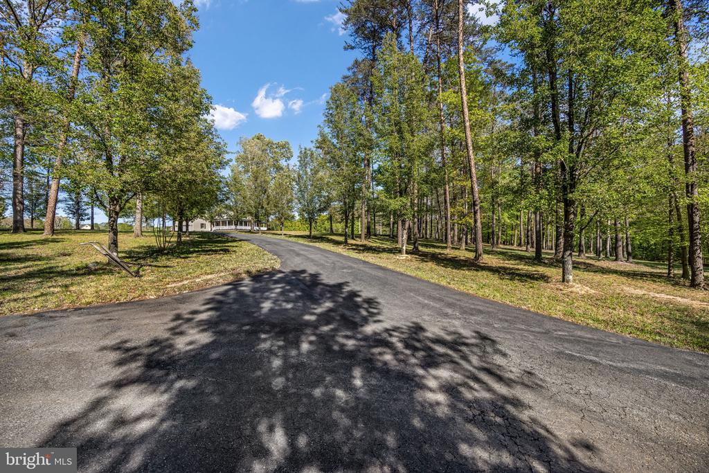 6657 LAWYERS ROAD