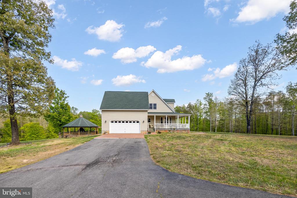6657 LAWYERS ROAD