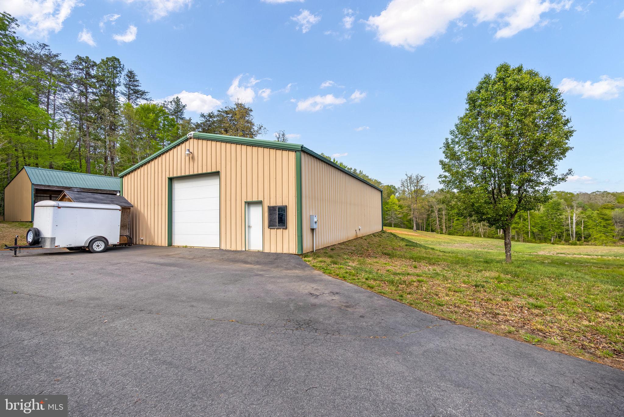 6657 LAWYERS ROAD