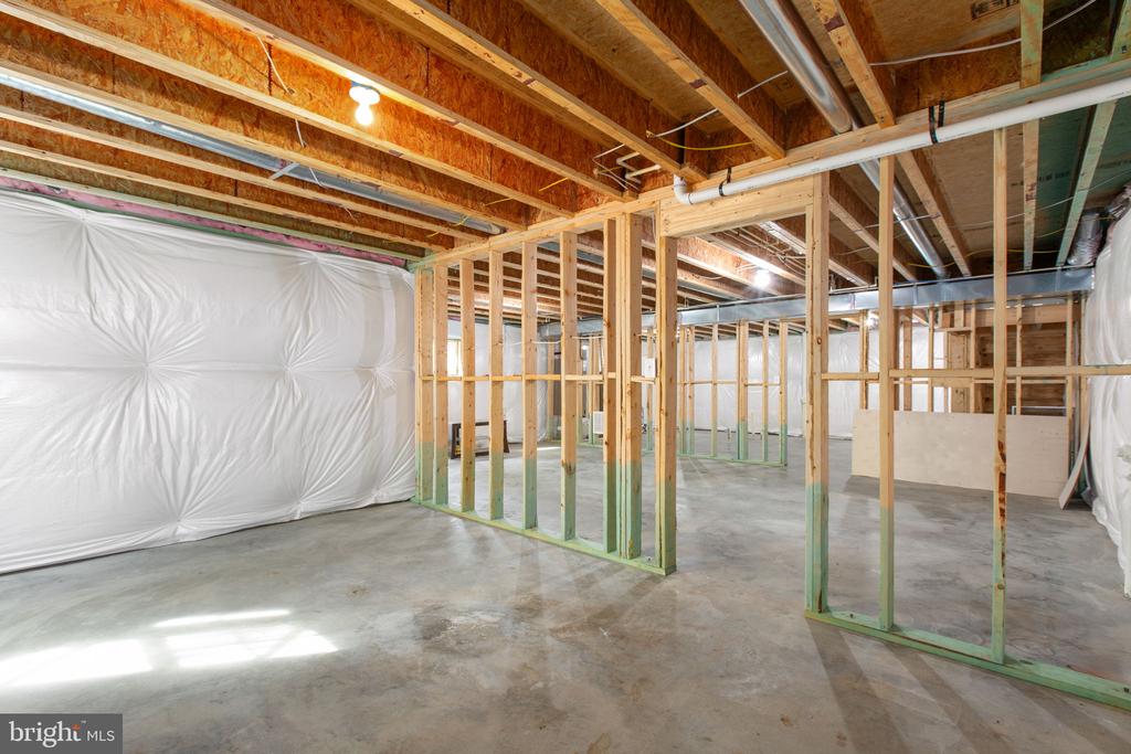 2518 REGENCY DRIVE