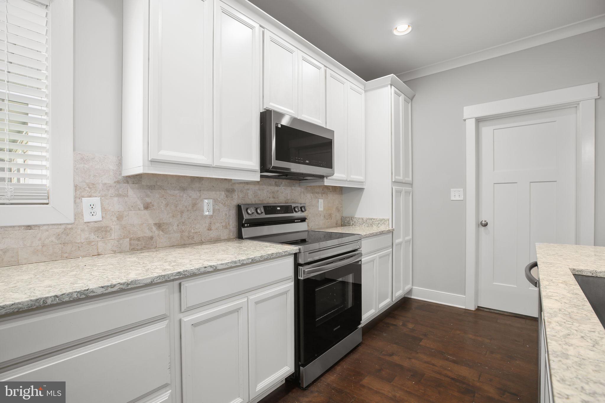 2518 REGENCY DRIVE