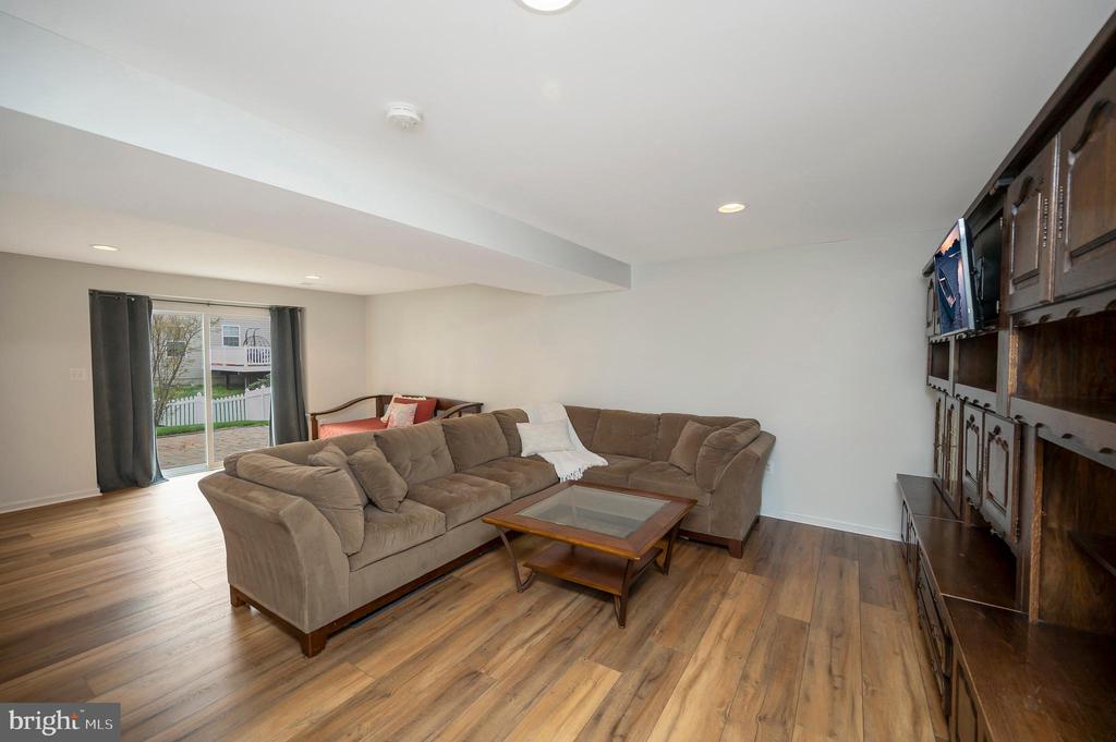 9610 HAZELBROOK COURT