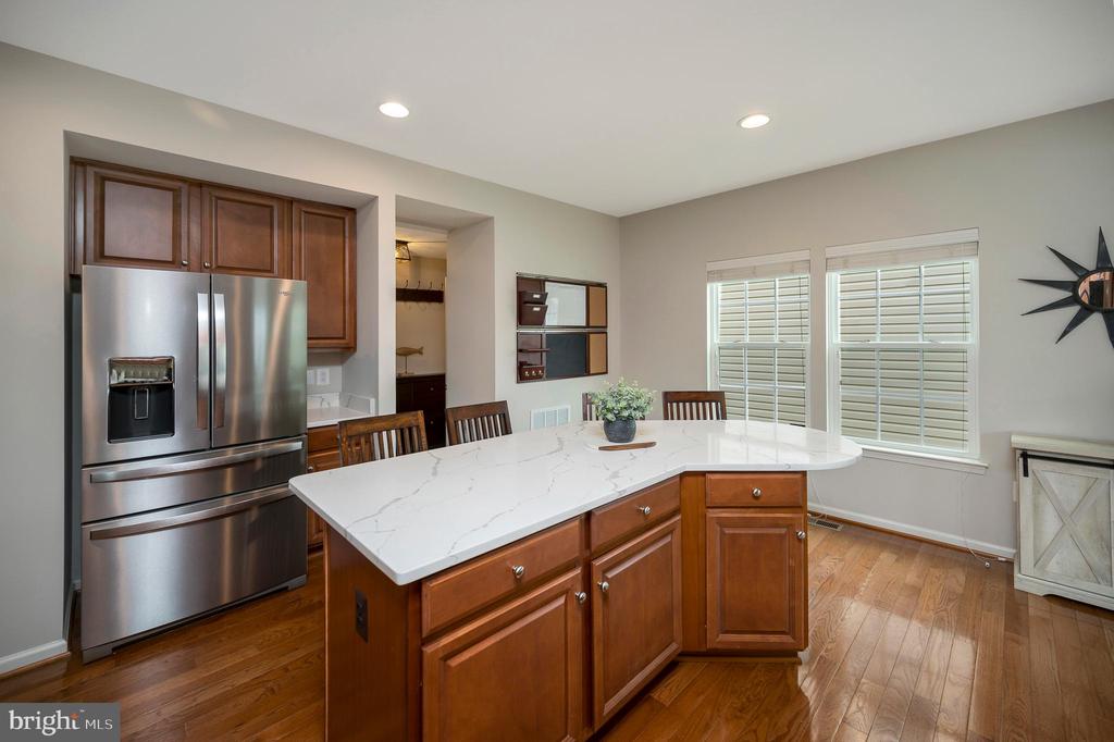 9610 HAZELBROOK COURT