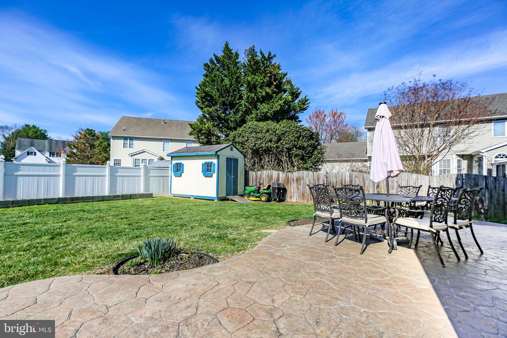 10804 TIDES COURT