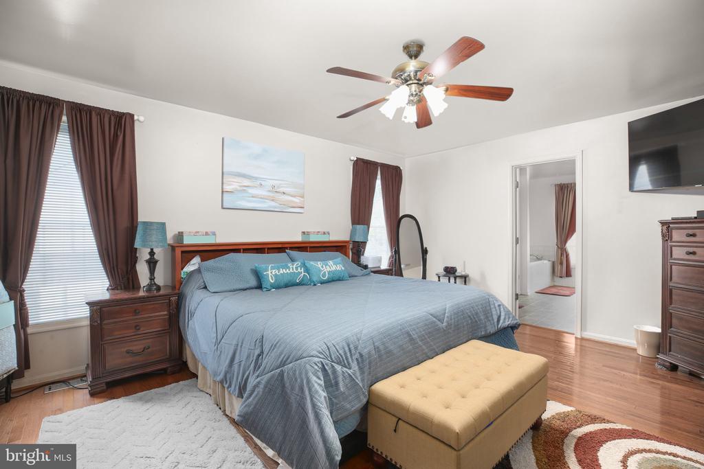 11011 NAPLES COURT