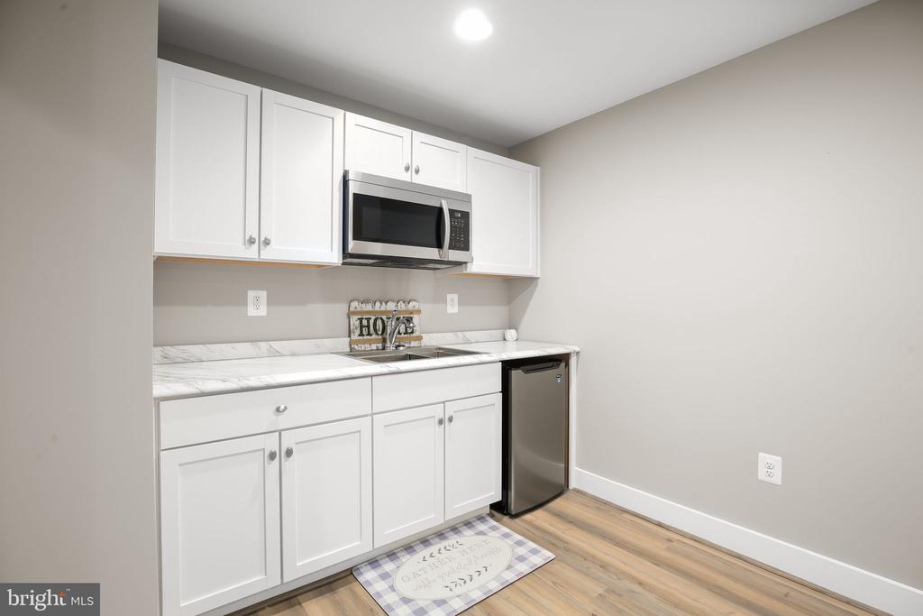 7401 BRENTFORD TERRACE