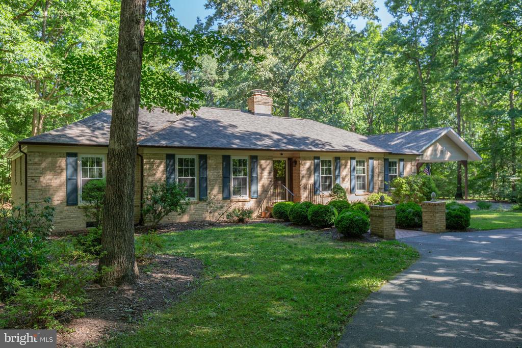 8401 GREY GHOST LANE