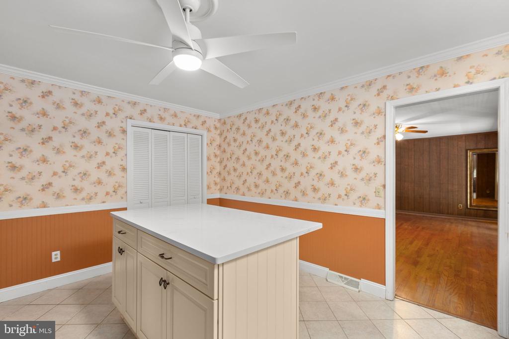 8401 GREY GHOST LANE