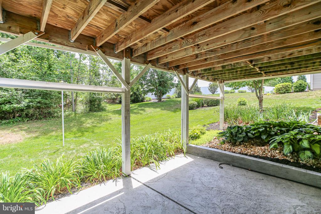 5612 CEDAR MOUNTAIN COURT