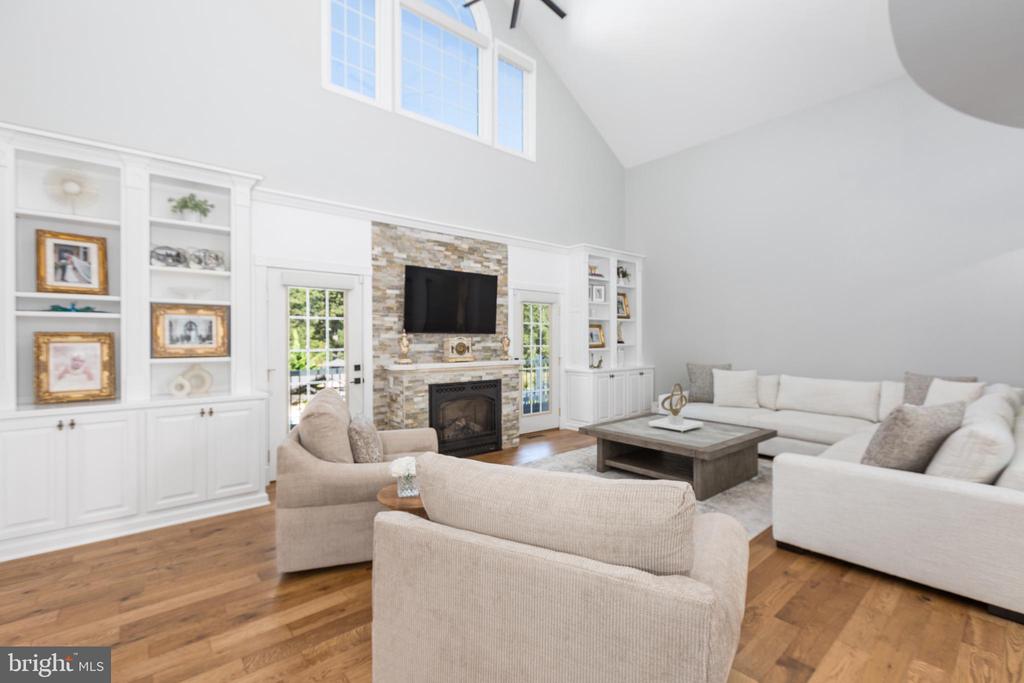 6829 FOX RIDGE ROAD