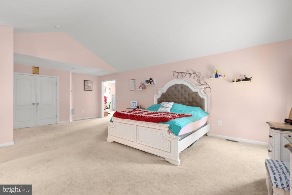 26 NOEL DRIVE