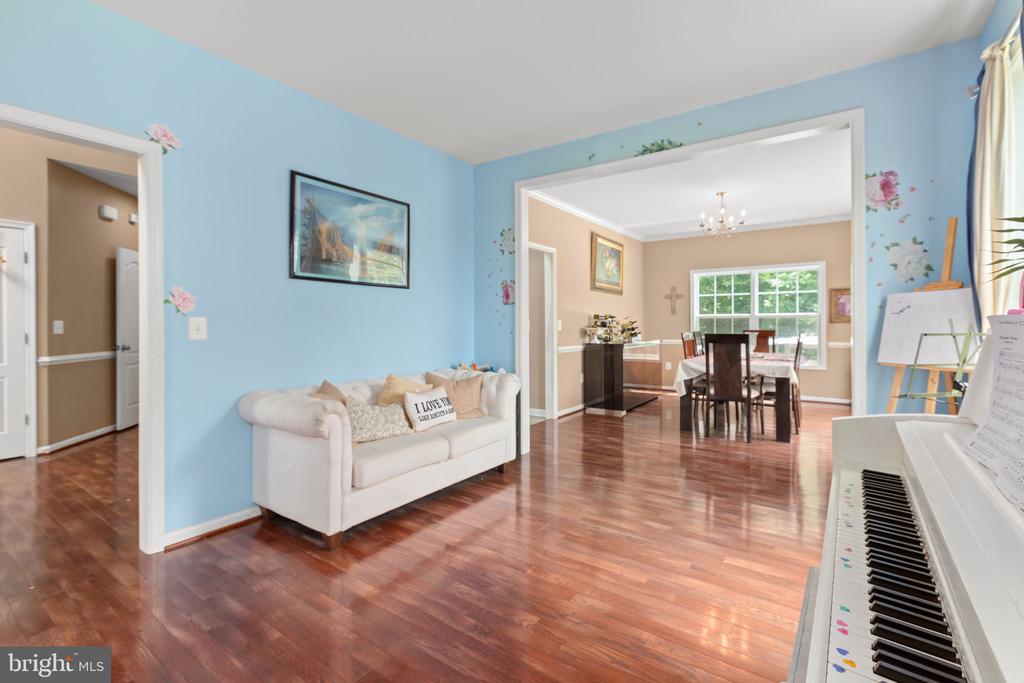 26 NOEL DRIVE