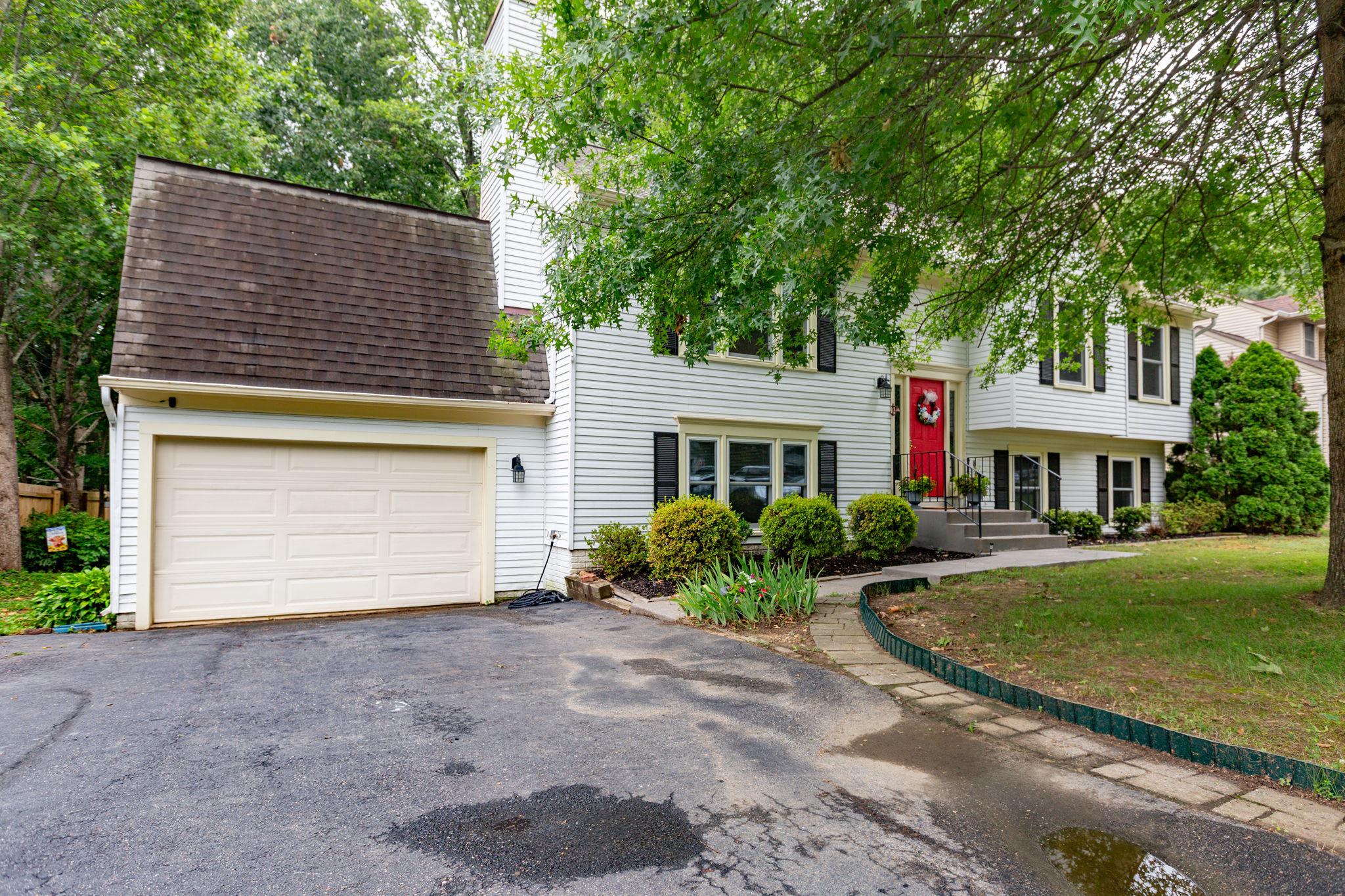 10015 WINDRIDGE DRIVE