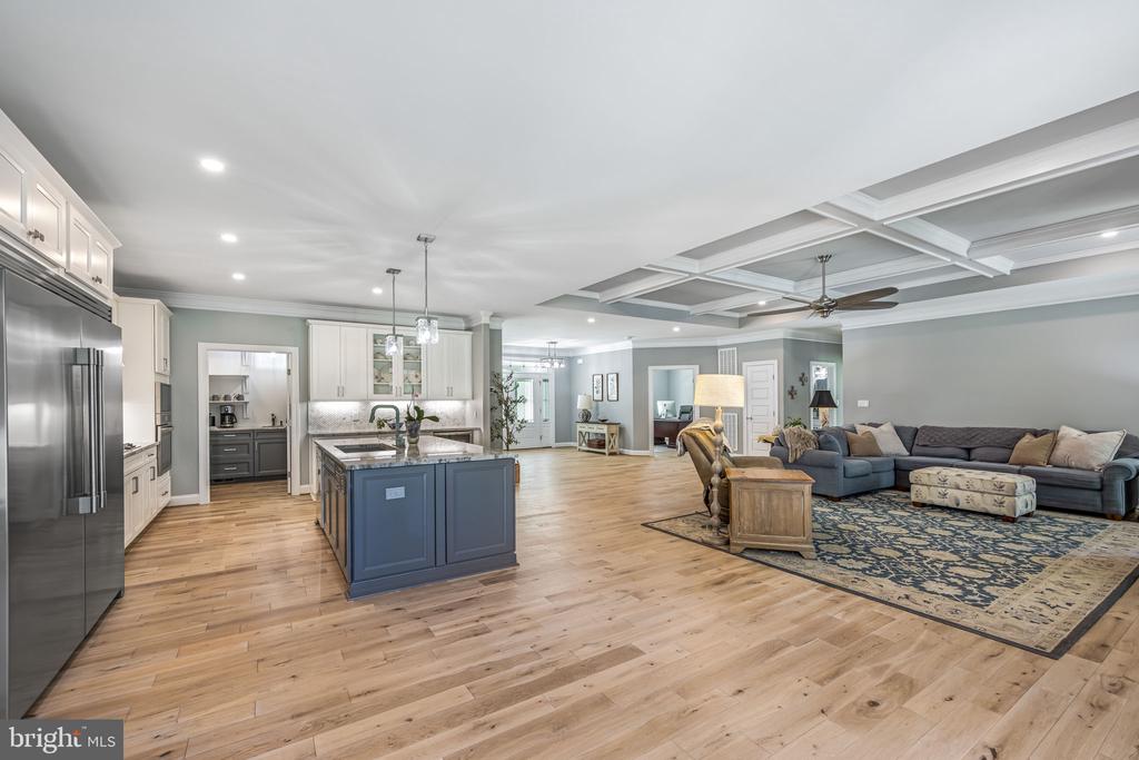 7121 COURTHOUSE ROAD