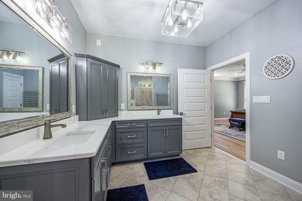 7121 COURTHOUSE ROAD