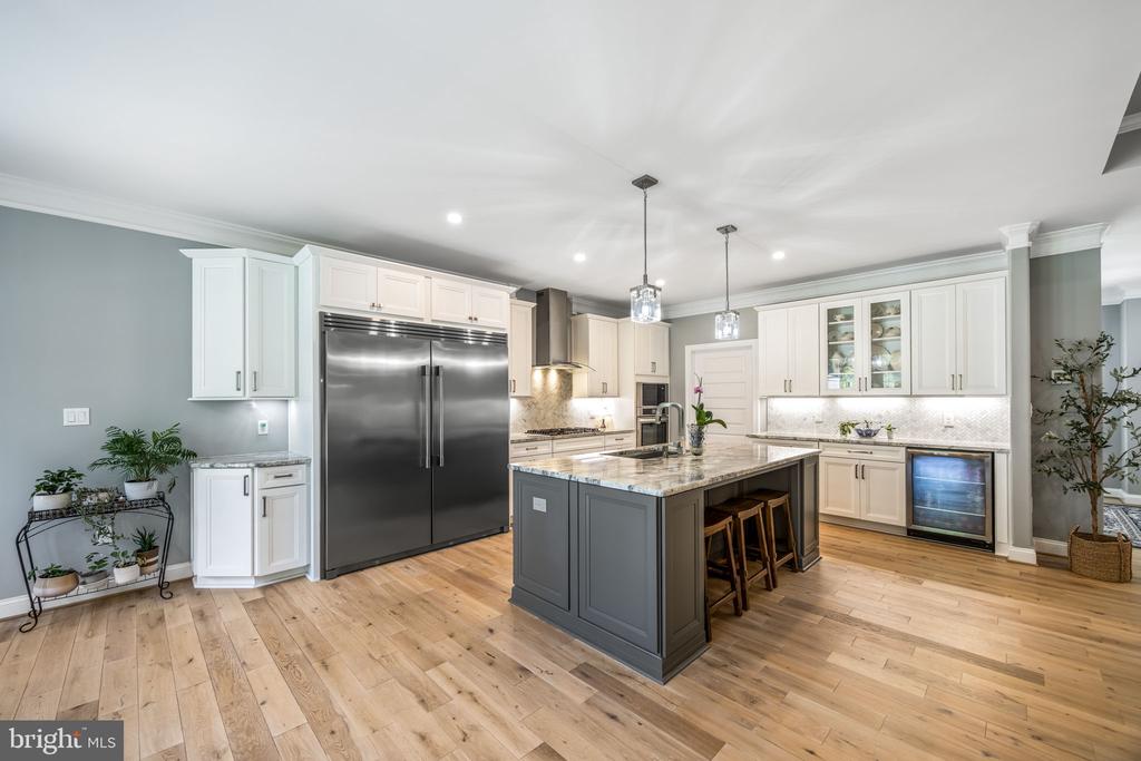 7121 COURTHOUSE ROAD