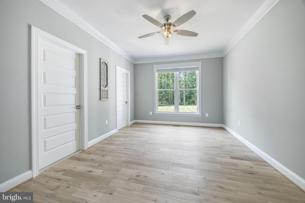 7121 COURTHOUSE ROAD