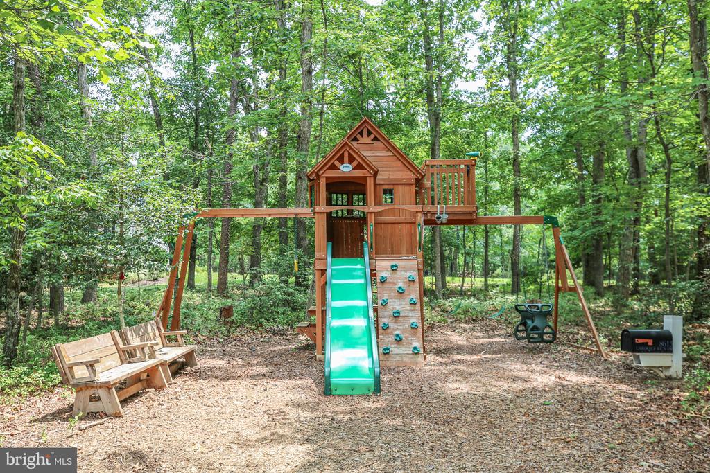 8613 LAROQUE RUN DRIVE