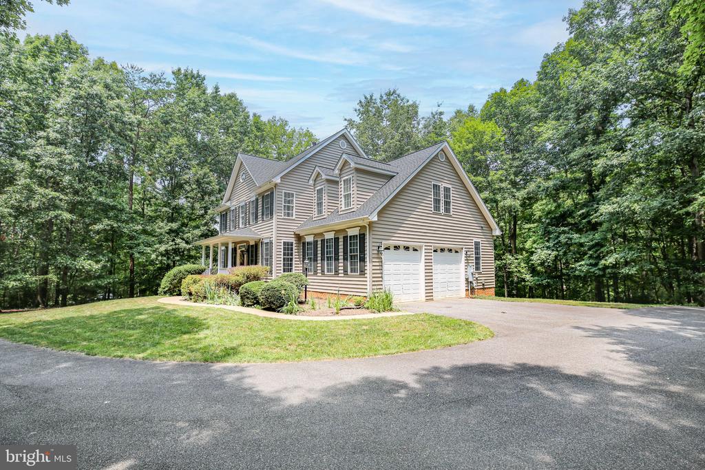 8613 LAROQUE RUN DRIVE