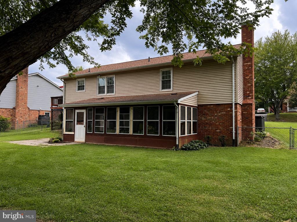 11511 SILVERLEAF LANE