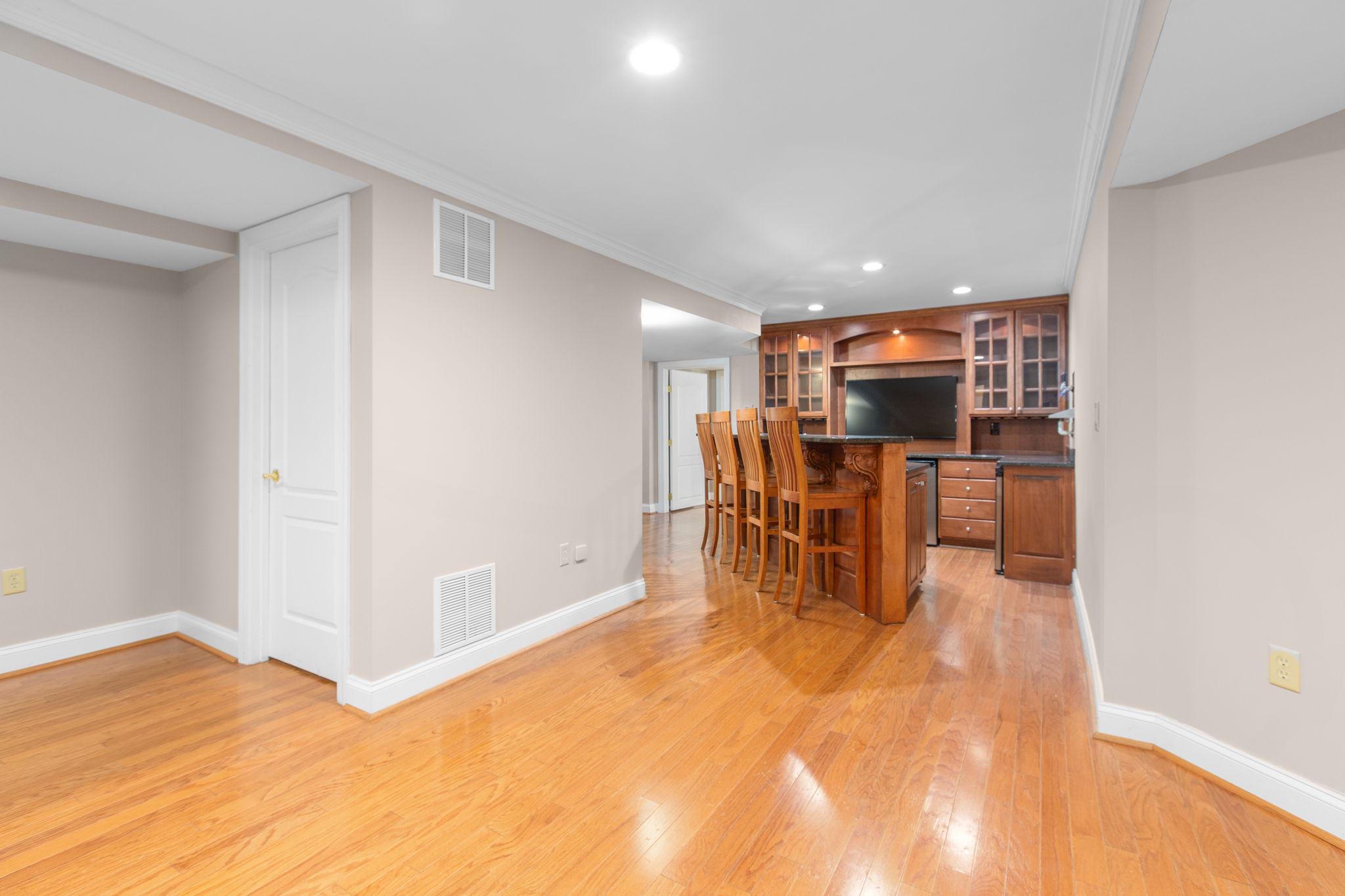 12308 CATHARINES FURNACE COURT