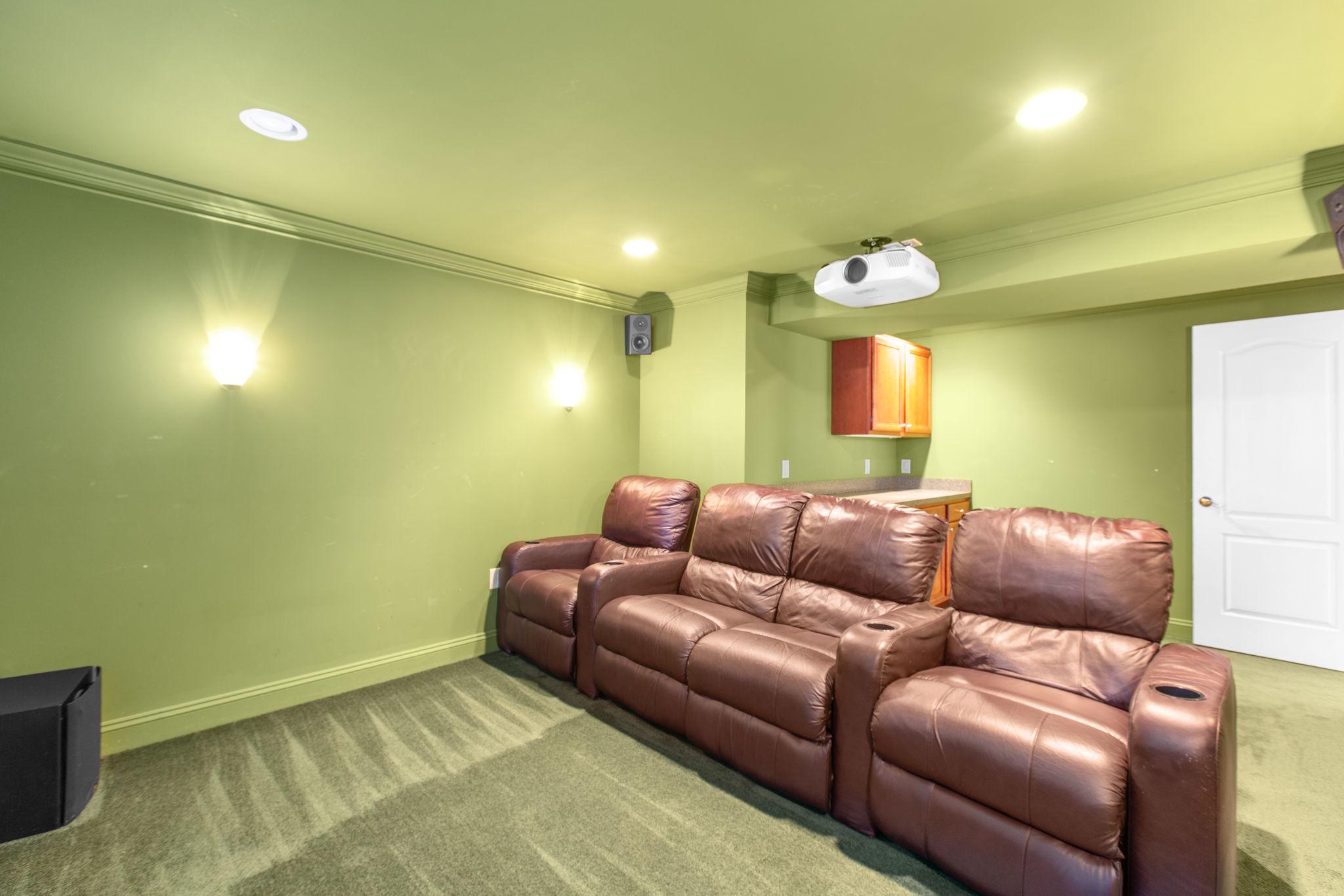 12308 CATHARINES FURNACE COURT