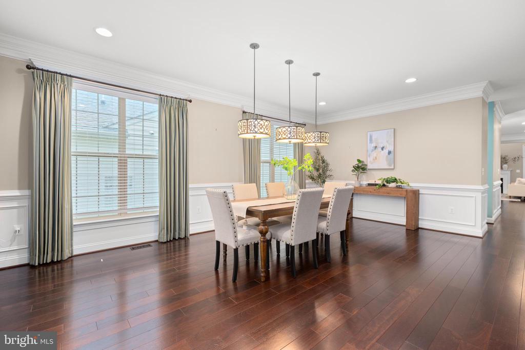 10006 WOFFORD WAY