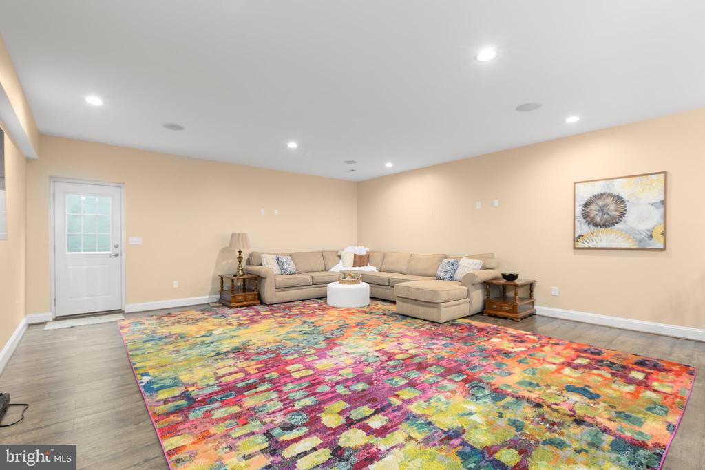 10006 WOFFORD WAY