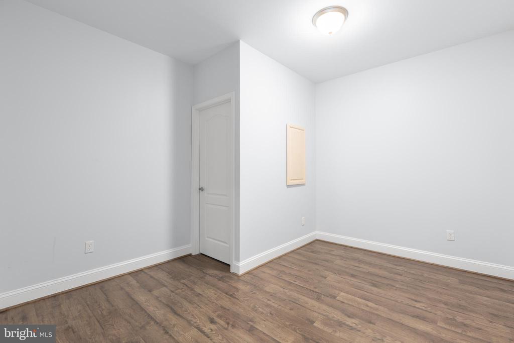 10006 WOFFORD WAY