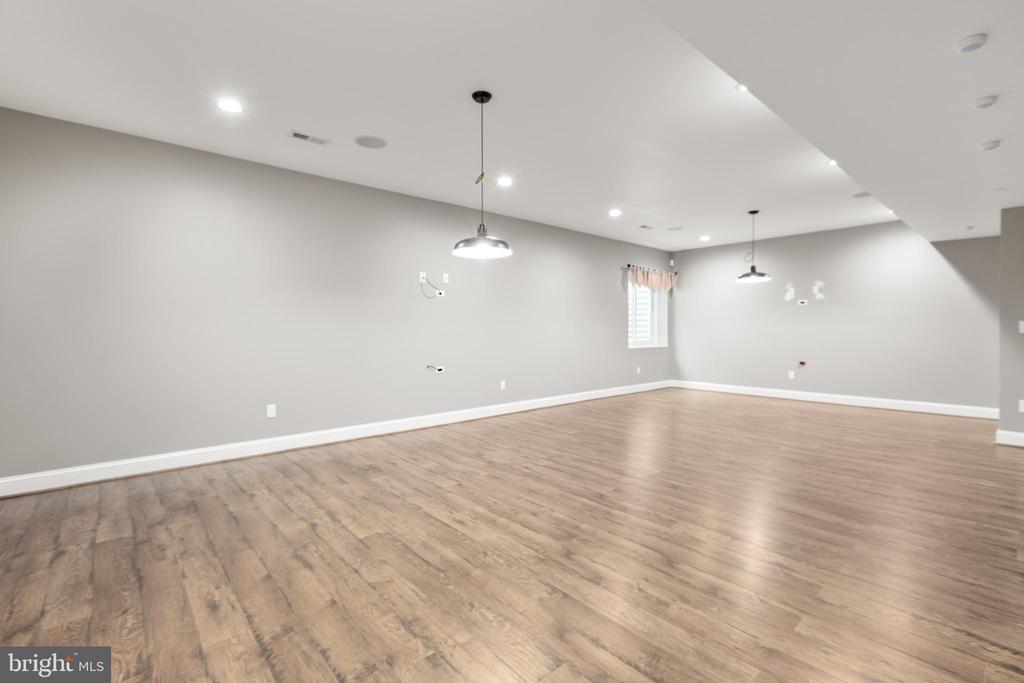 10006 WOFFORD WAY