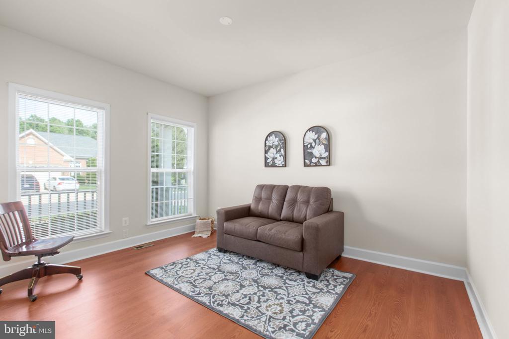 6312 W DRANESVILLE DRIVE