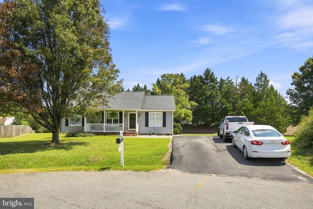 8619 S FORK COURT