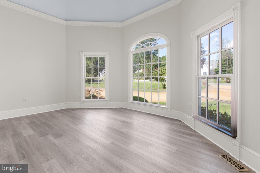 11806 FAWN LAKE PARKWAY