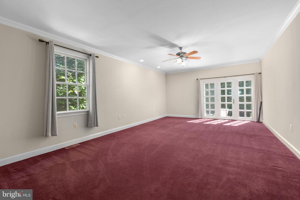 11806 FAWN LAKE PARKWAY