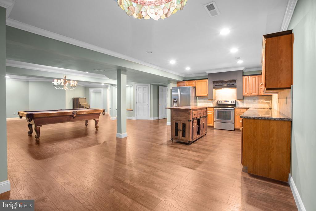 11806 FAWN LAKE PARKWAY