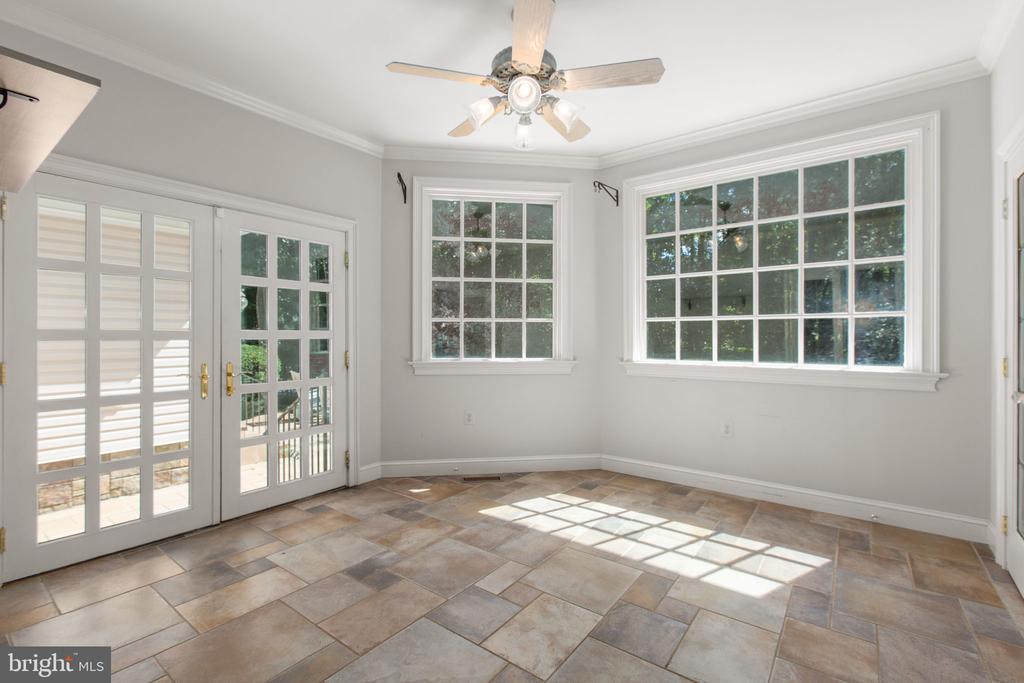 11806 FAWN LAKE PARKWAY