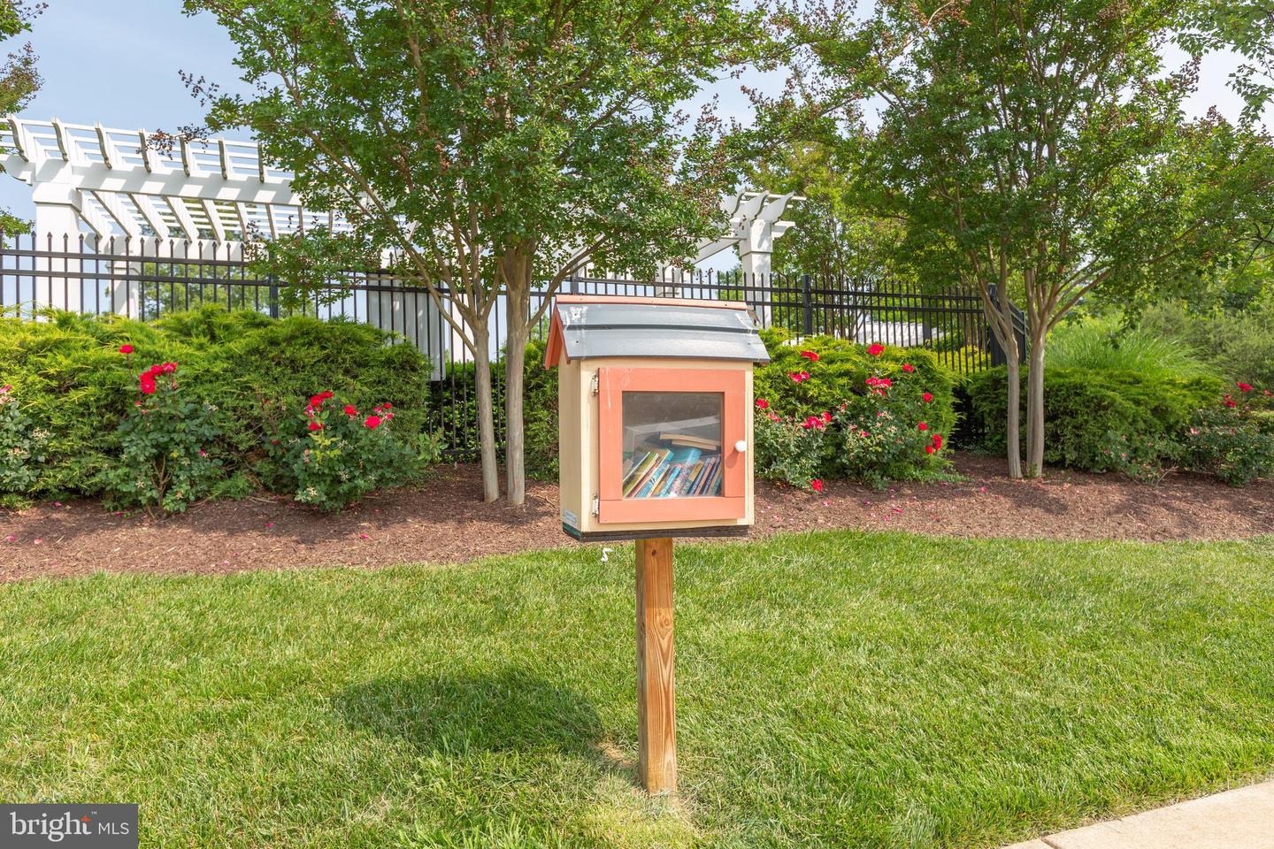 102 Hunting Creek Ln