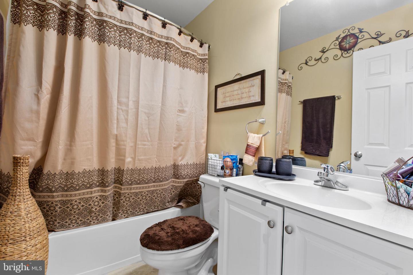 102 Hunting Creek Ln