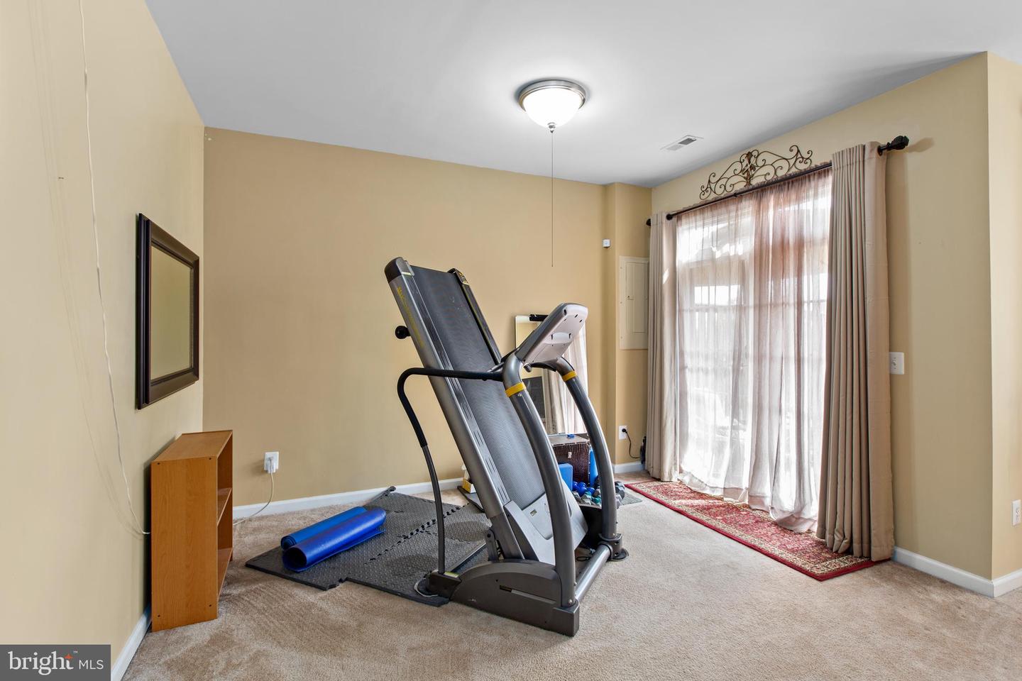 102 Hunting Creek Ln