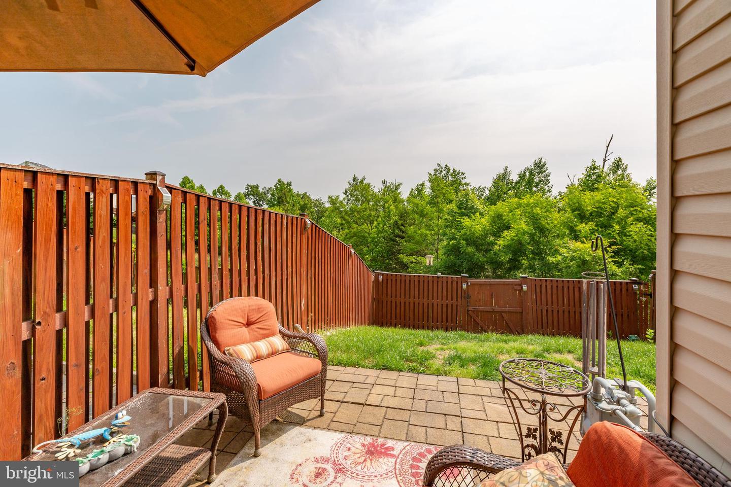 102 Hunting Creek Ln