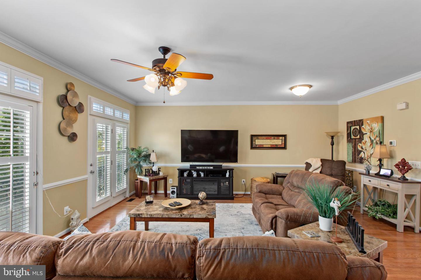 102 Hunting Creek Ln