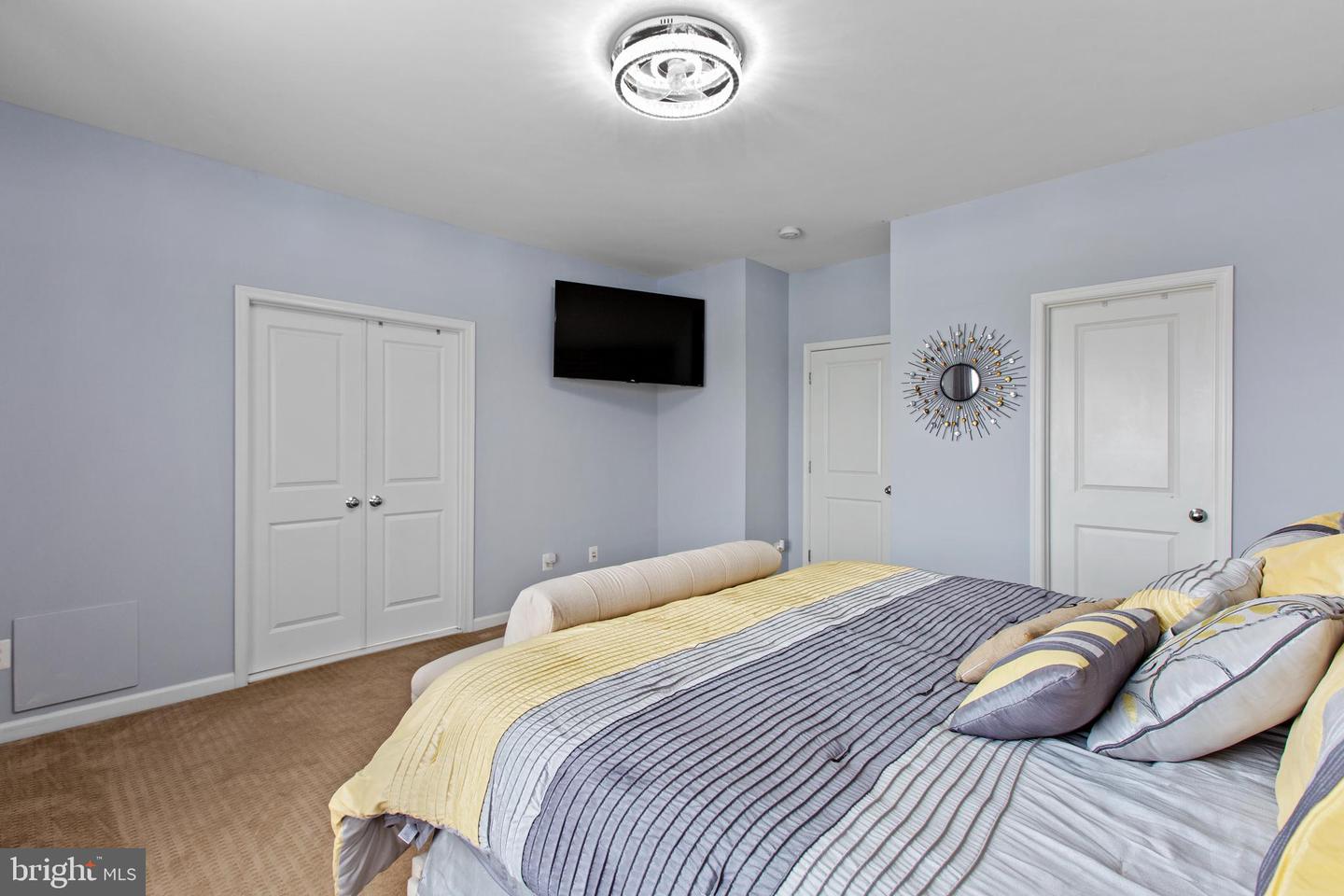 102 Hunting Creek Ln