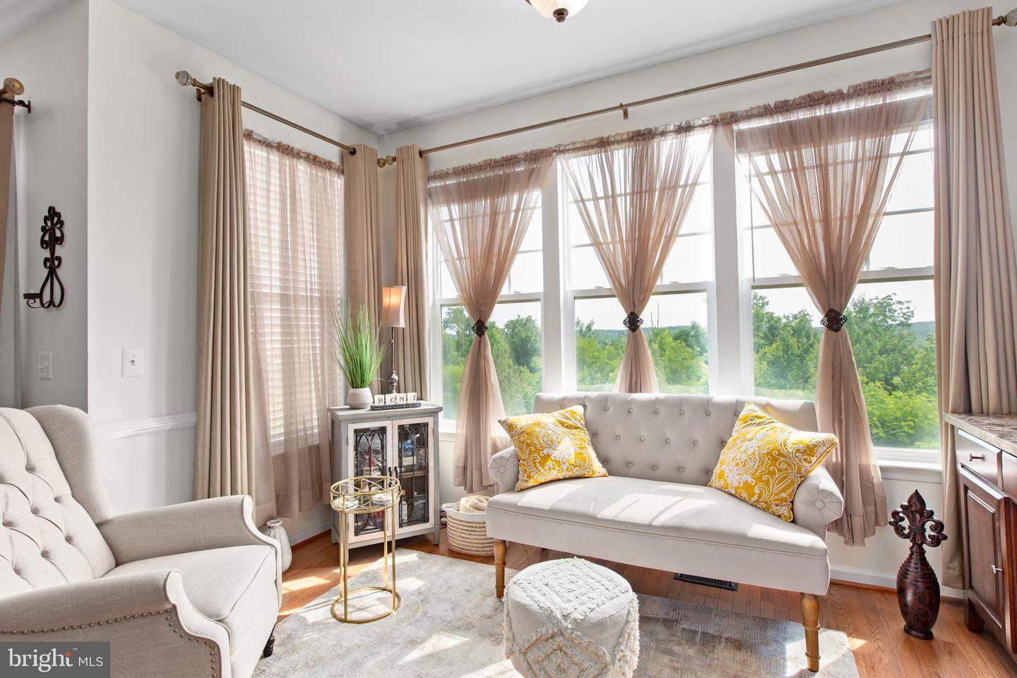 102 Hunting Creek Ln