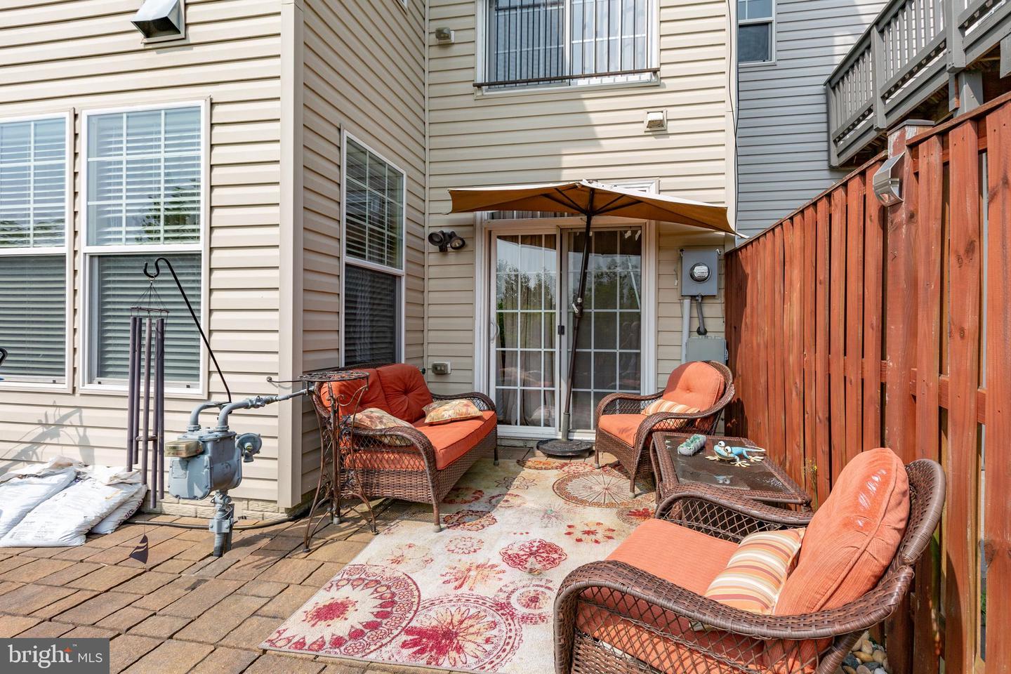 102 Hunting Creek Ln