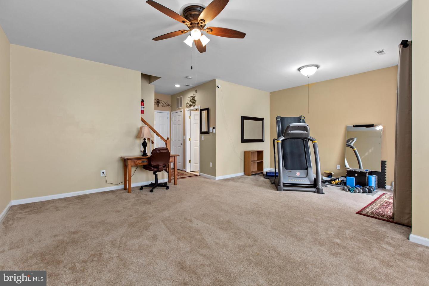 102 Hunting Creek Ln