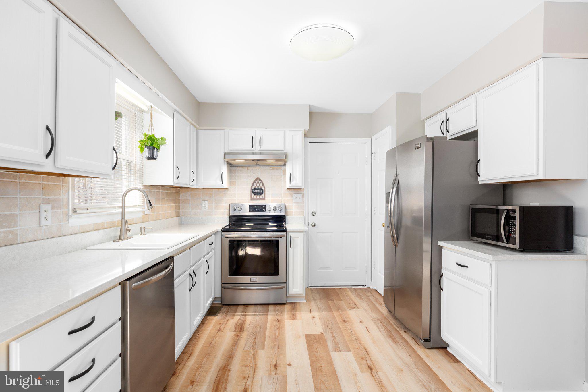 2537 MOUNTAIN VIEW ROAD